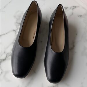 NEW Theory Black Leather Flats